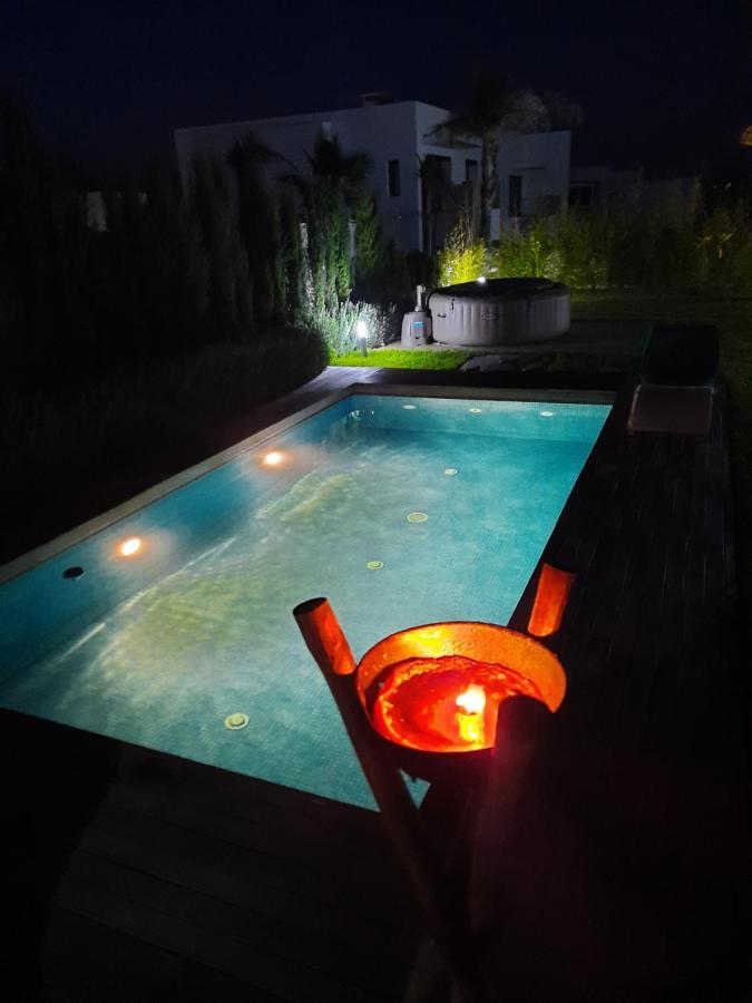 Superbe Villa Avec Piscine Plages Des Nations Rabat Exterior foto